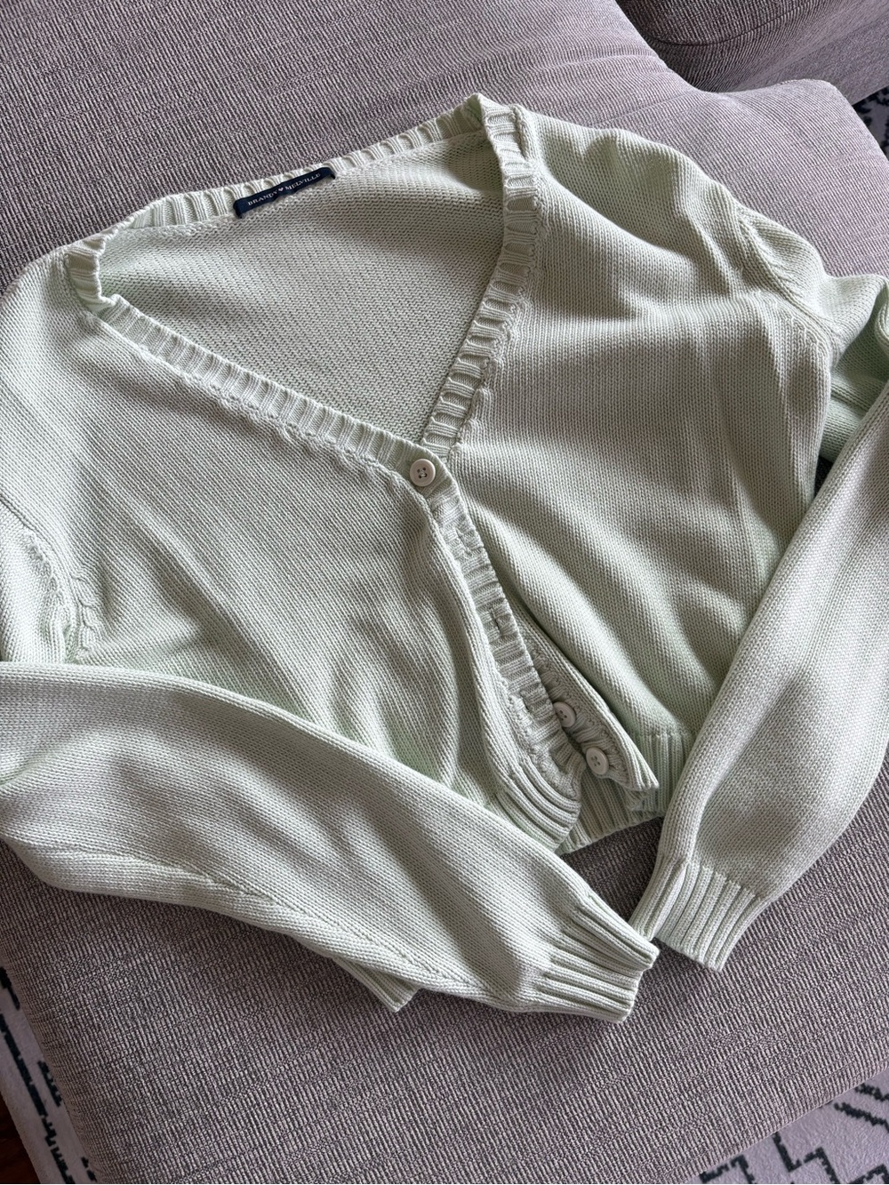 Brandy Melville Light Green V-Neck Cropped Cardigan Sweater